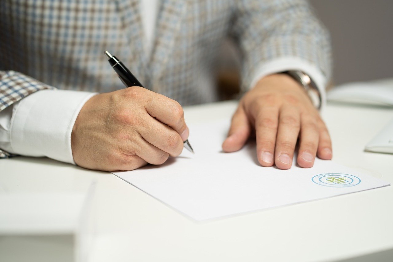 Cumplimentar Contrato